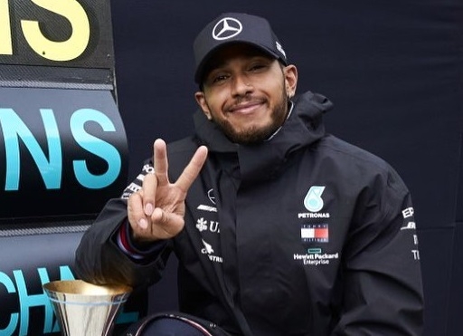 The Weekend Leader - Formula 1 world unites in condemning racism against Hamilton